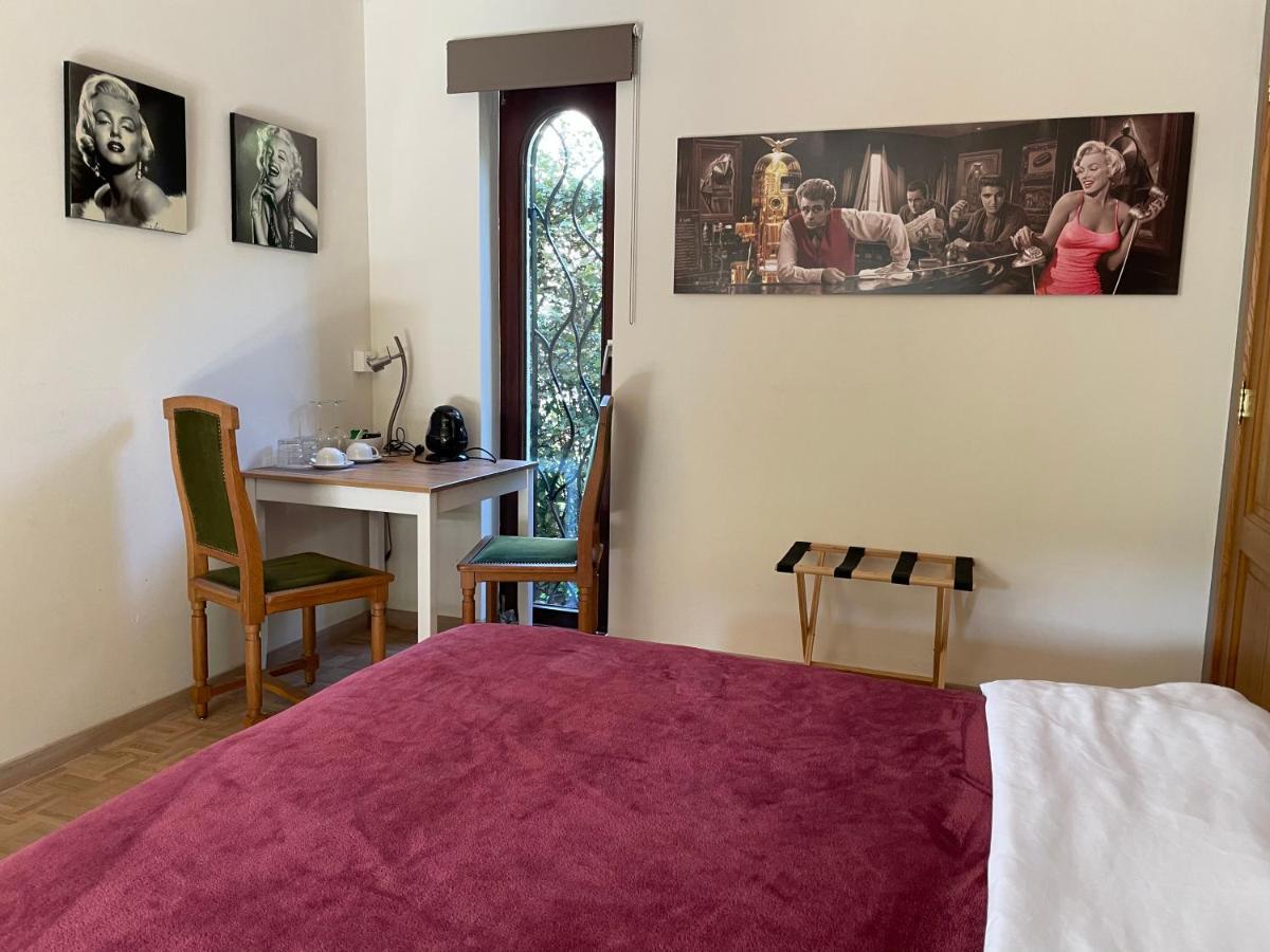 Averbode B&B Monroe المظهر الخارجي الصورة