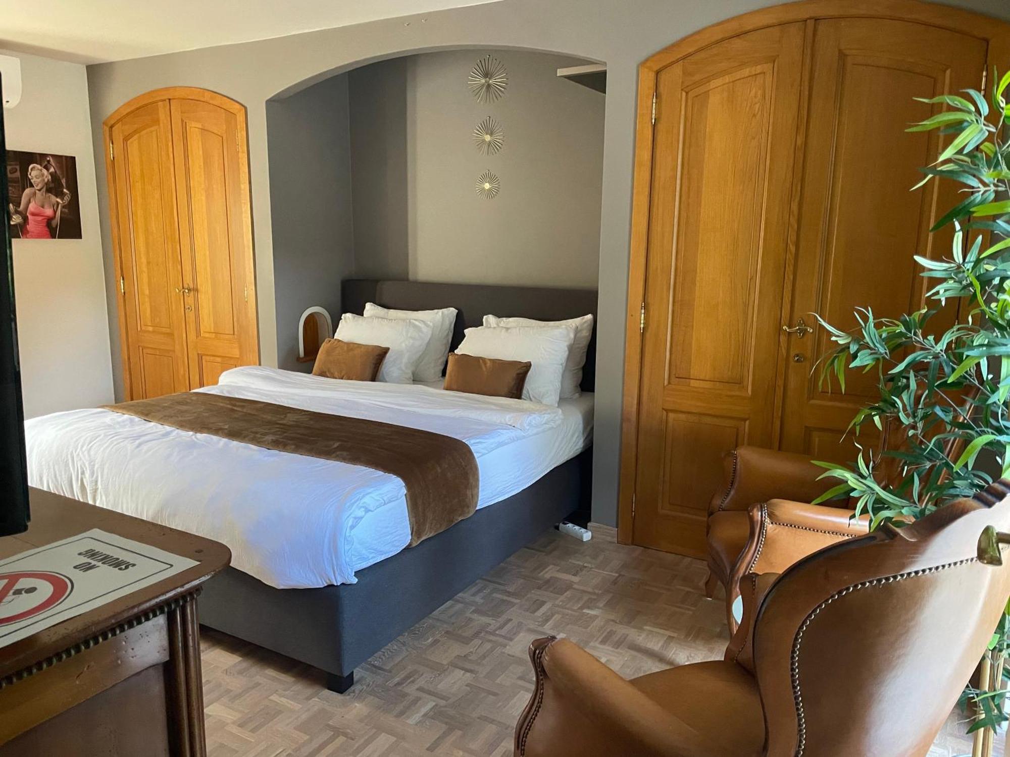 Averbode B&B Monroe المظهر الخارجي الصورة